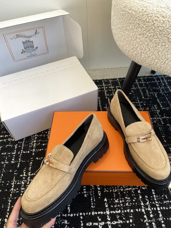 Hermes Shoe 